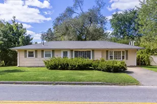 156 Boundary St, Brockton, MA 02302 - Photo 1