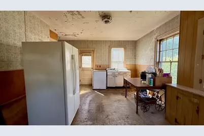 51 Crescent St., Whitman, MA 02382 - Photo 5