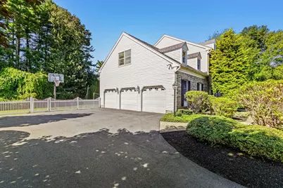 7 Cherokee Rd, Canton, MA 02021 - Photo 37