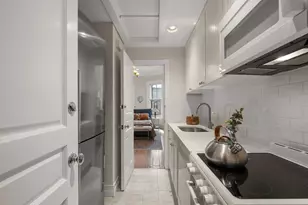4 Claremont Park, Boston, MA 02118 - Photo 9