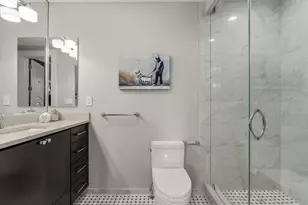 35 Hancock St, Boston, MA 02114 - Photo 23