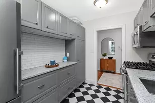 37 Commonwealth Ave, Newton, MA 01742 - Photo 7