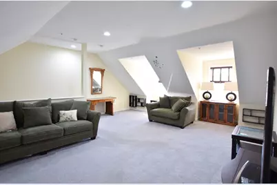 1975 Middlesex St #28, Lowell, MA 01851 - Photo 15
