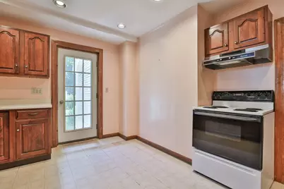 13 Collins St, Newburyport, MA 01950 - Photo 21