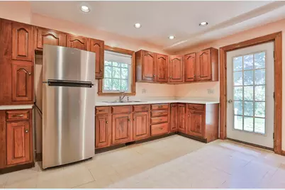 13 Collins St, Newburyport, MA 01950 - Photo 19