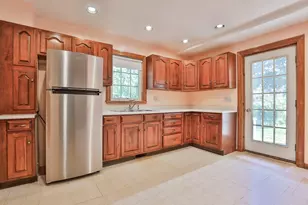 13 Collins St, Newburyport, MA 01950 - Photo 19