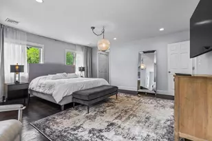 2 Benjamin Pl, Brookline, MA 02467 - Photo 17