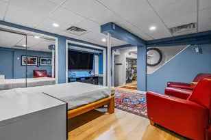 2 Benjamin Pl, Brookline, MA 02467 - Photo 27