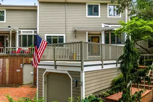 2 Benjamin Pl, Brookline, MA 02467 - Photo 3