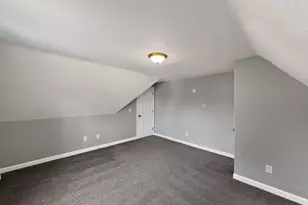 660 Pleasant St, Leicester, MA 01542 - Photo 33