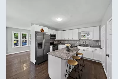 660 Pleasant St, Leicester, MA 01542 - Photo 5