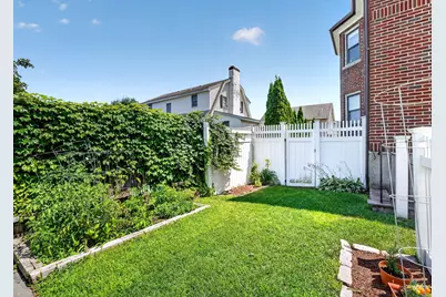 29-31 Jackson Ter #29, Newton, MA 02458 - Photo 33