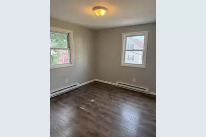 104 Choate St #5, Fall River, MA 02723 - Photo 3