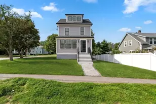 11 Greenough St, Needham, MA 02494 - Photo 5