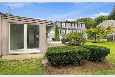 17 Elise Ave, Dracut, MA 01826 - Photo 5