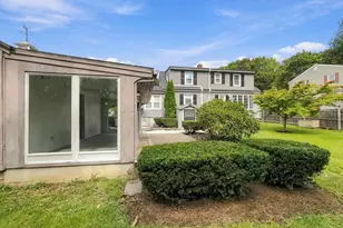 17 Elise Ave, Dracut, MA 01826 - Photo 5