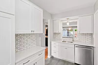 104 Windsor Drive #104, Framingham, MA 01701 - Photo 9