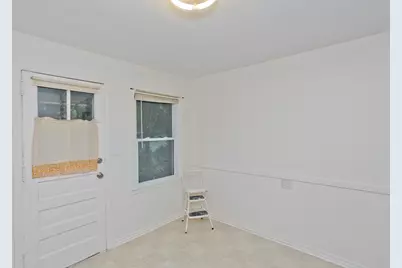 55 Arden St, Springfield, MA 01118 - Photo 9
