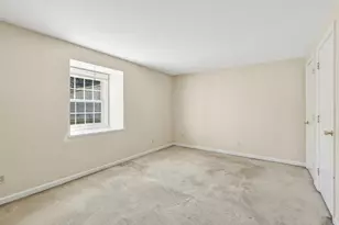 152 Corey Colonial, Agawam, MA 01001 - Photo 21