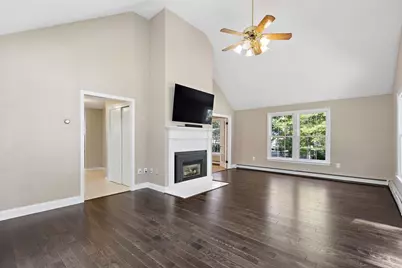 23 Oak St, Medway, MA 02053 - Photo 9