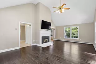 23 Oak St, Medway, MA 02053 - Photo 9