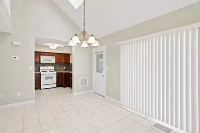 59 Holyoke #3, Lynn, MA 01905 - Photo 7