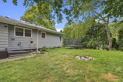 7 Norfolk Ave, Dartmouth, MA 02747 - Photo 25