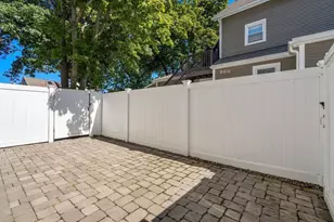 156 Ash St, Waltham, MA 02453 - Photo 31
