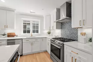 156 Ash St, Waltham, MA 02453 - Photo 5