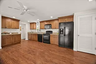 201 Tiffany St, Attleboro, MA 02703 - Photo 5