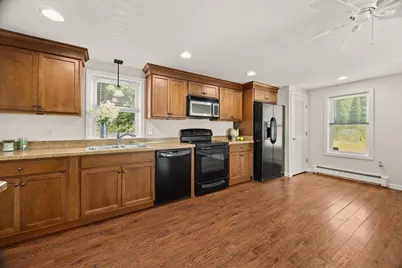 201 Tiffany St, Attleboro, MA 02703 - Photo 7