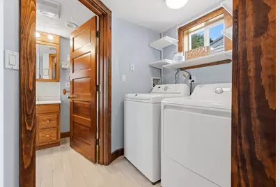 4 Longfellow St, Beverly, MA 01915 - Photo 15