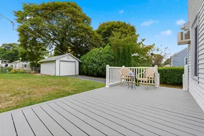 4 Longfellow St, Beverly, MA 01915 - Photo 29