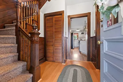 4 Longfellow St, Beverly, MA 01915 - Photo 3