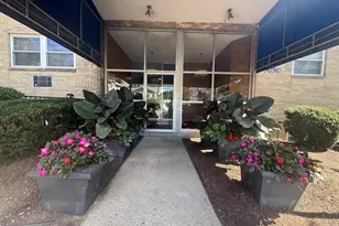 5050 Washington, Boston, MA 02132 - Photo 9