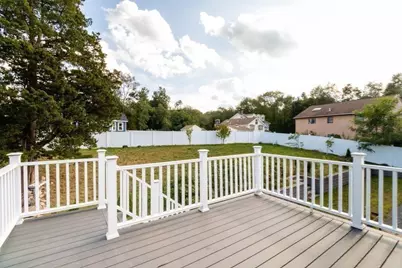 1070 Liberty St, Braintree, MA 02184 - Photo 29