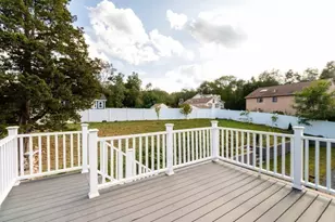 1070 Liberty St, Braintree, MA 02184 - Photo 29