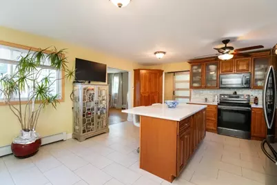 1070 Liberty St, Braintree, MA 02184 - Photo 5
