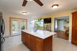 1070 Liberty St, Braintree, MA 02184 - Photo 7