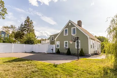 1070 Liberty St, Braintree, MA 02184 - Photo 3