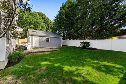 85 Robbins Rd, Watertown, MA 02472 - Photo 35