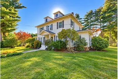 4 Cherry St, Greenfield, MA 01301 - Photo 1