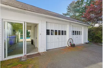 4 Cherry St, Greenfield, MA 01301 - Photo 33
