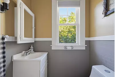 4 Cherry St, Greenfield, MA 01301 - Photo 5