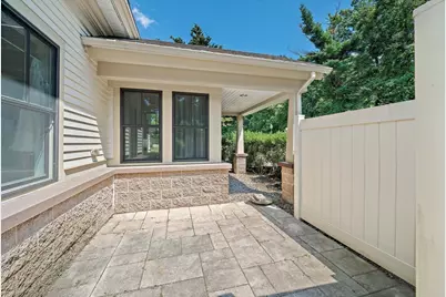 599 Washington St #12, Pembroke, MA 02359 - Photo 21