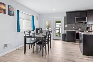 42 Ringgold St, Springfield, MA 01107 - Photo 7