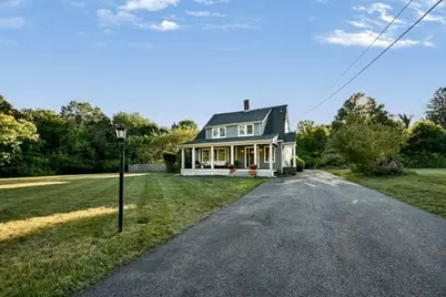28 Elm St, Norton, MA 02766 - Photo 5