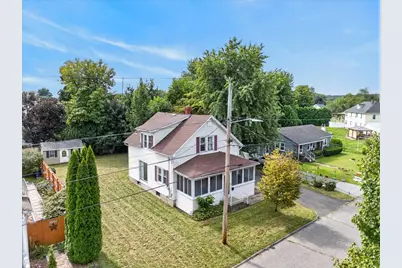 35 Lorraine St, Chicopee, MA 01013 - Photo 35