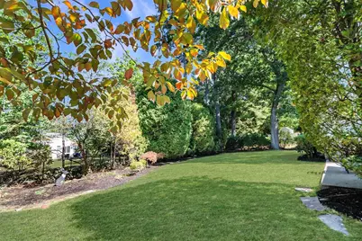 39 Robin Rd, Wakefield, MA 01880 - Photo 39