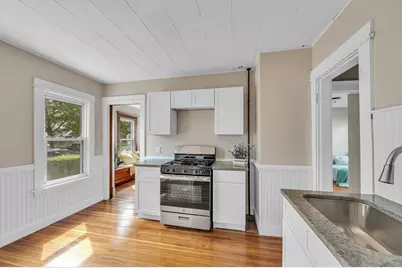 201-203 College St, Springfield, MA 01109 - Photo 5
